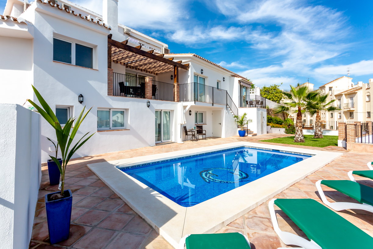 Villas & Apartments In Fuengirola To Rent Panoramic Villas